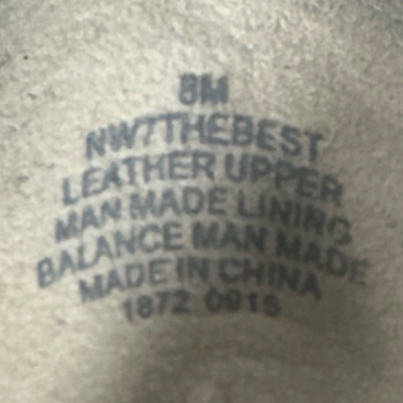 Beautiful Nine West Black Leather and Suede Pumps - Picture 7 of 8